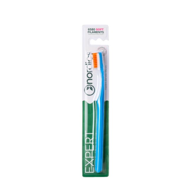 Periuta de dinti Expert Curve 6580 filamente - moale - albastru Nordics Periuta de dinti Expert Curve 6580 filamente - moale - albastru Nordics